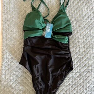 Cupshe Green and Black Women's One Piece Swimsuit